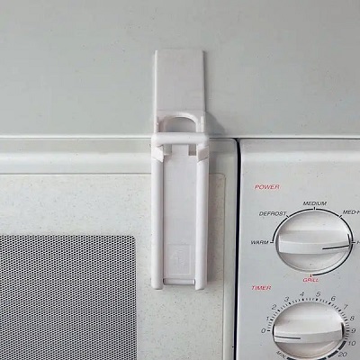 Clippasafe Microwave Oven Lock 1