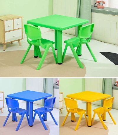 SQUARE TABLE